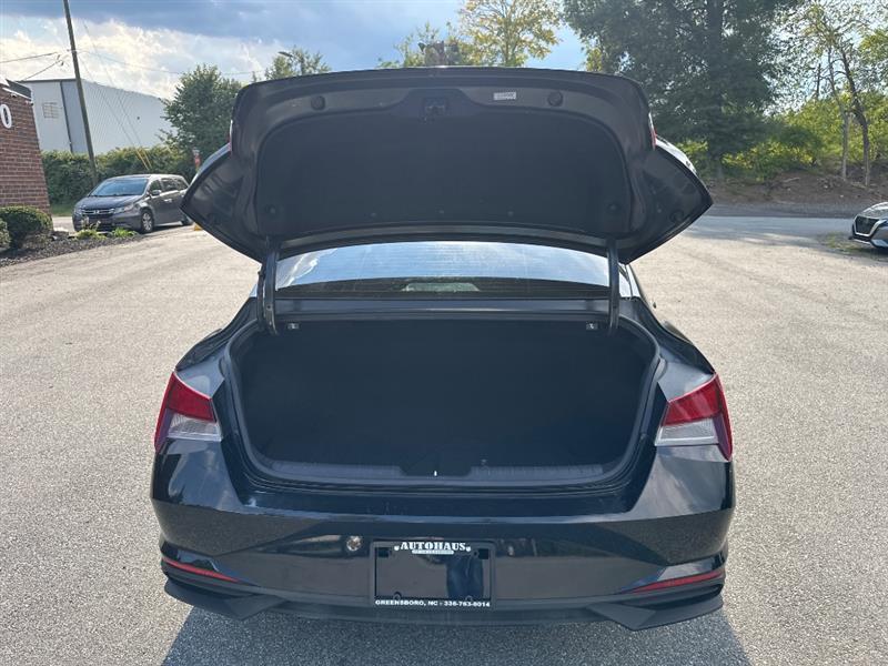Hyundai Elantra SEL 2021