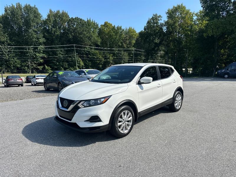 Nissan Rogue Sport S 2020