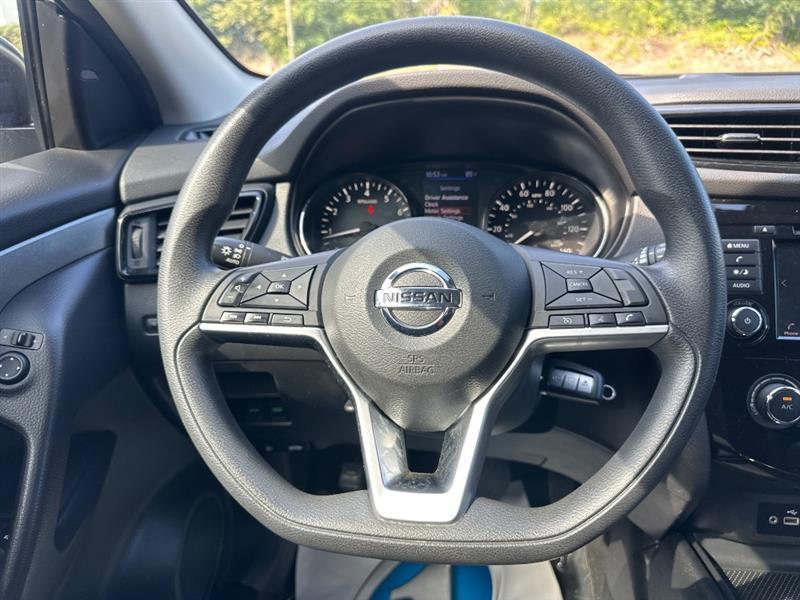 Nissan Rogue Sport S 2020