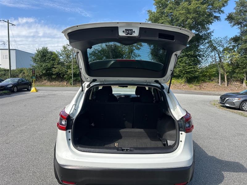 Nissan Rogue Sport S 2020
