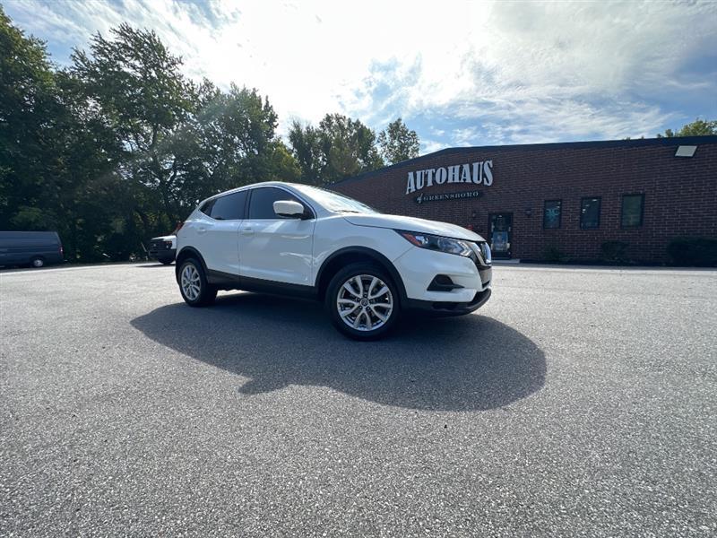 Nissan Rogue Sport S 2020