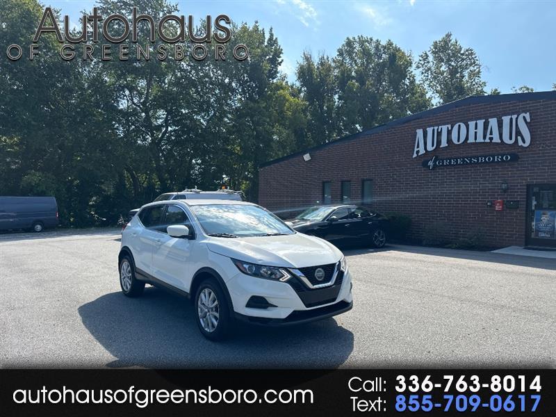 Nissan Rogue Sport S 2020