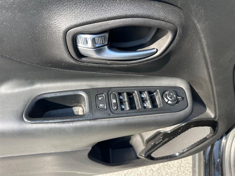 Jeep Renegade Latitude FWD 2017