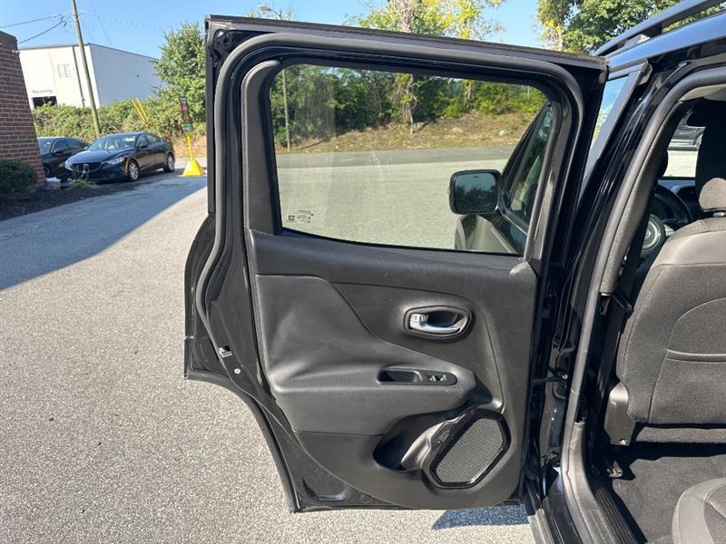 Jeep Renegade Latitude FWD 2017