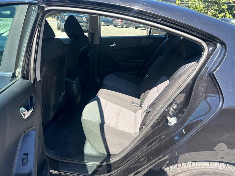 Kia Forte LX 6A 2017