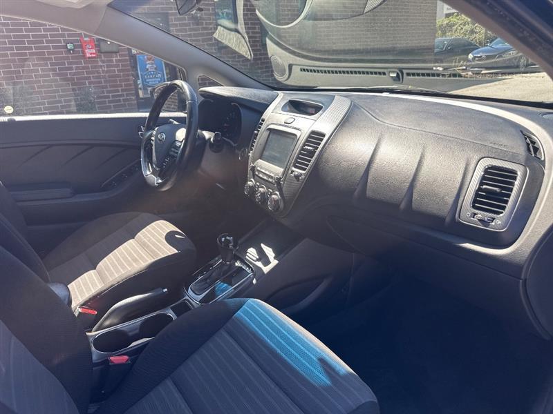 Kia Forte LX 6A 2017