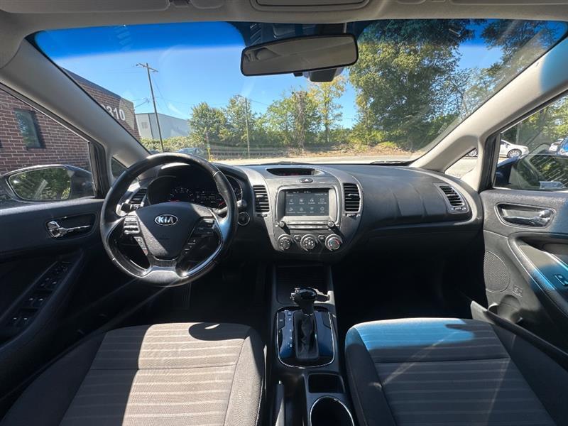 Kia Forte LX 6A 2017