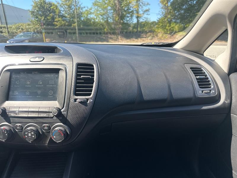 Kia Forte LX 6A 2017