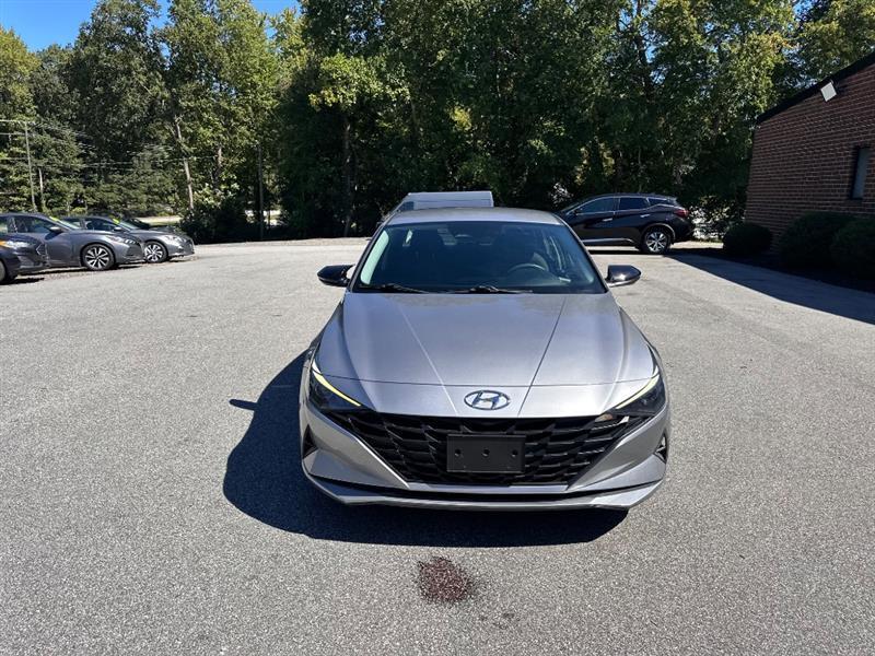 Hyundai Elantra SE 2021