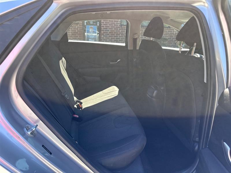 Hyundai Elantra SE 2021