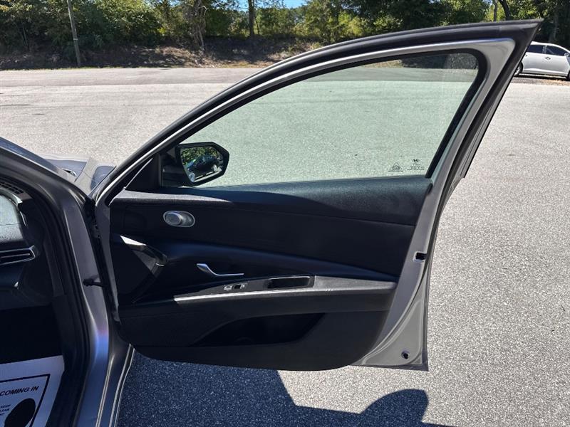 Hyundai Elantra SE 2021