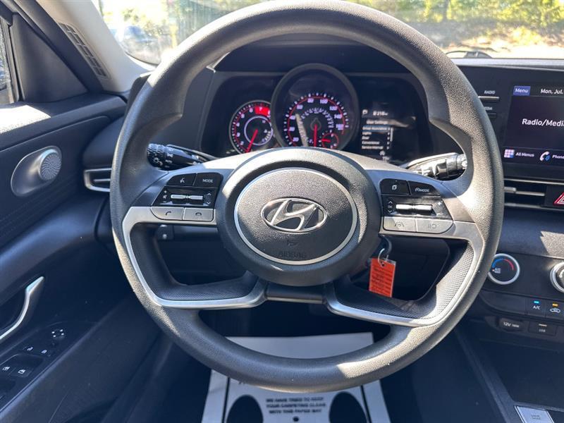 Hyundai Elantra SE 2021
