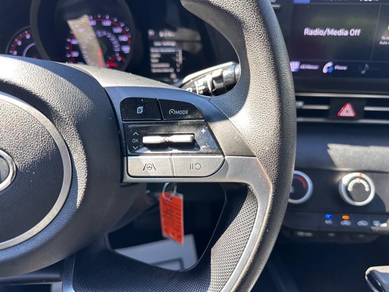 Hyundai Elantra SE 2021