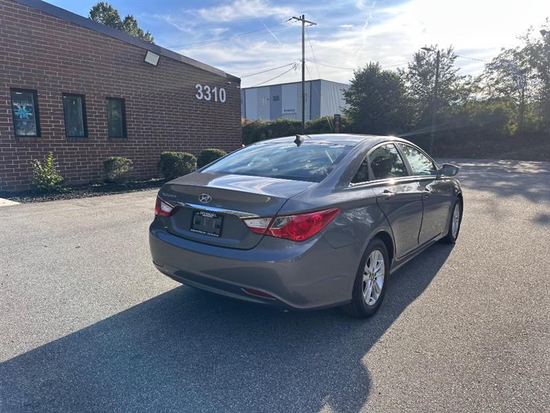 Hyundai Sonata GLS 2013