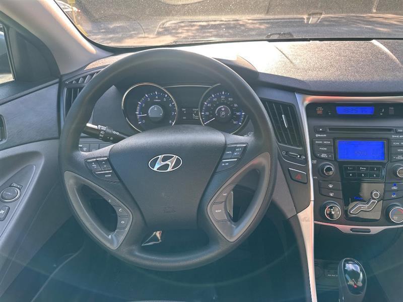 Hyundai Sonata GLS 2013