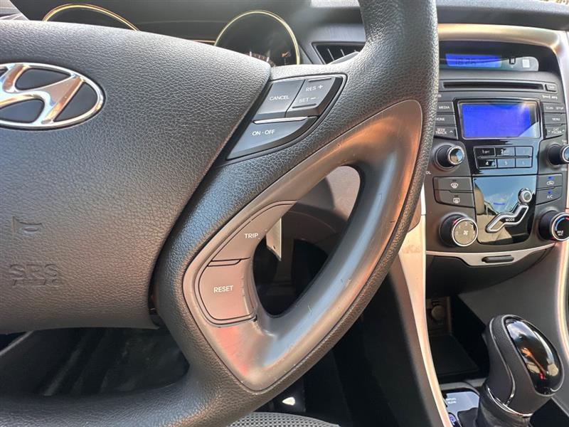 Hyundai Sonata GLS 2013