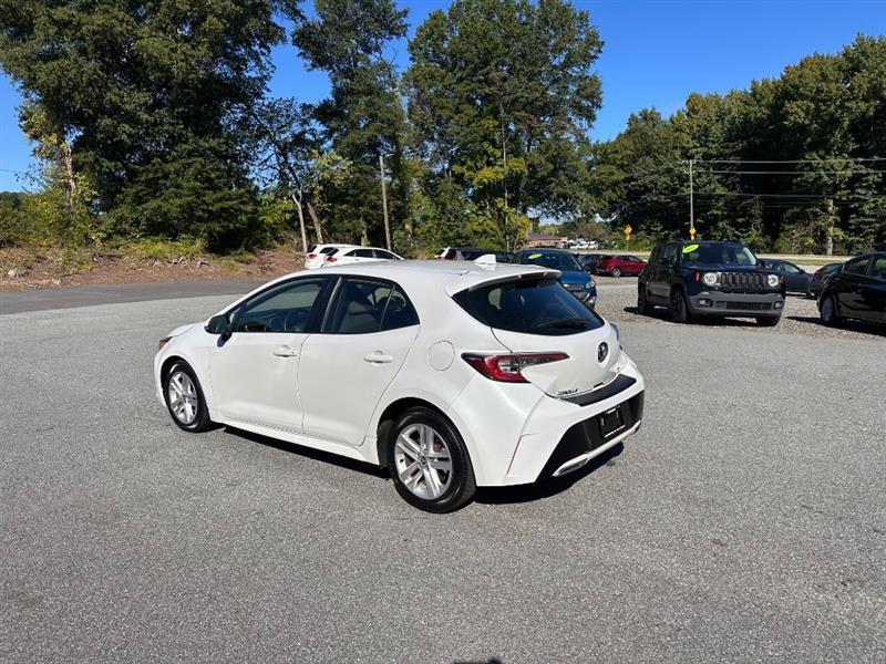 Toyota Corolla SE Hatchback CVT 2021