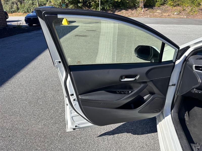 Toyota Corolla SE Hatchback CVT 2021