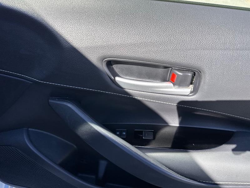 Toyota Corolla SE Hatchback CVT 2021