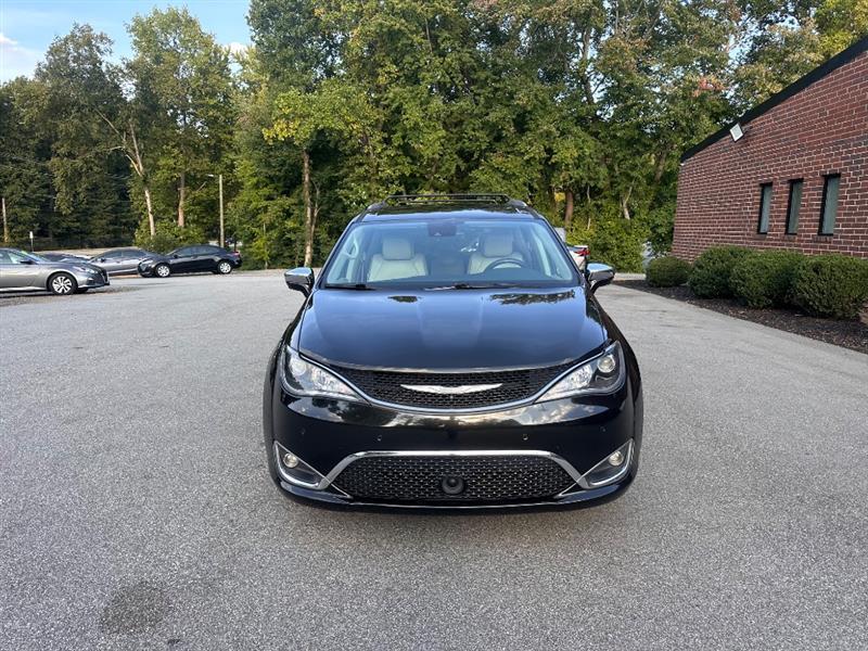 Chrysler Pacifica Limited 2017