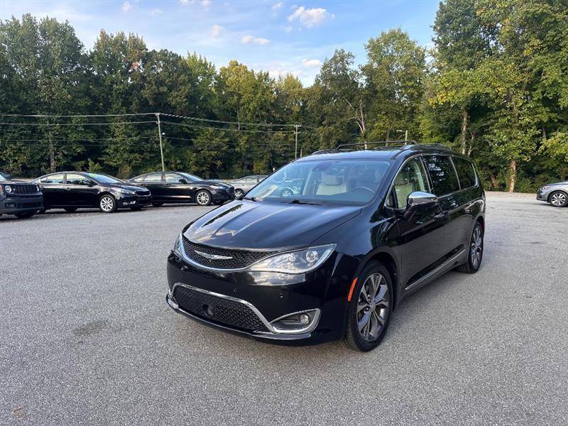 Chrysler Pacifica Limited 2017