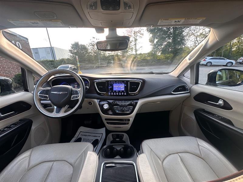 Chrysler Pacifica Limited 2017