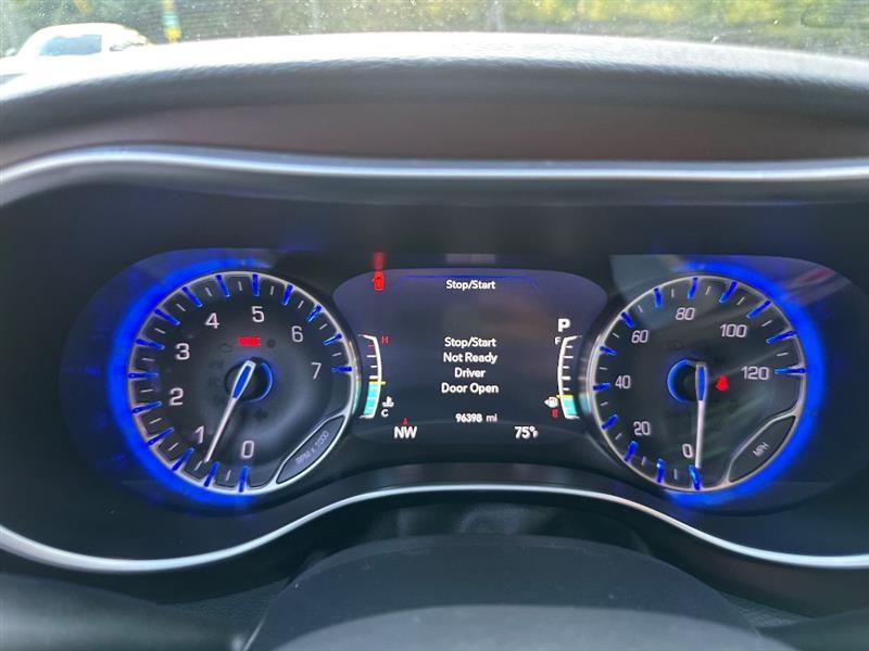Chrysler Pacifica Limited 2017