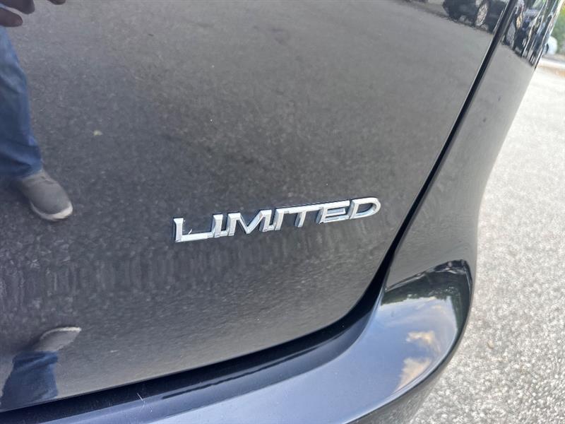 Chrysler Pacifica Limited 2017