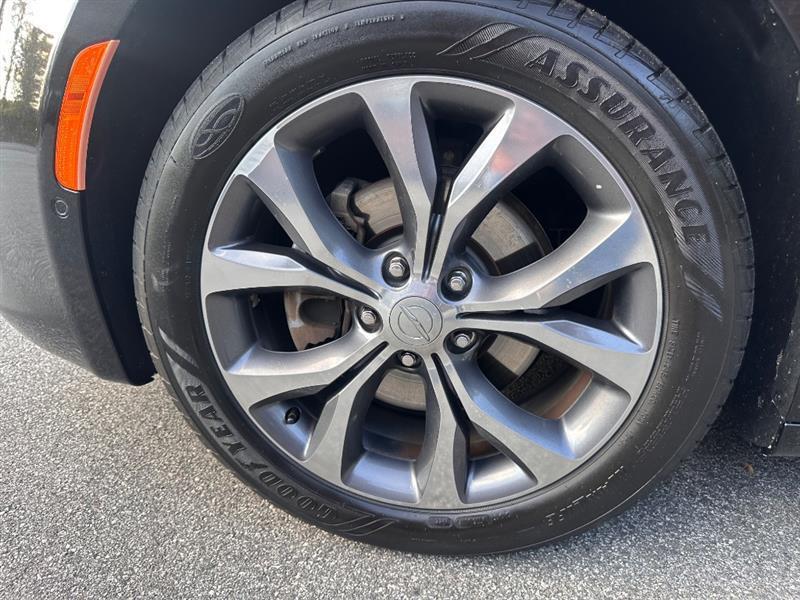 Chrysler Pacifica Limited 2017