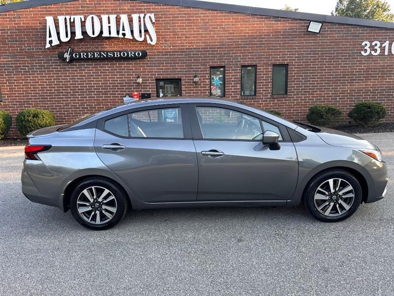 Nissan Versa SV 2022