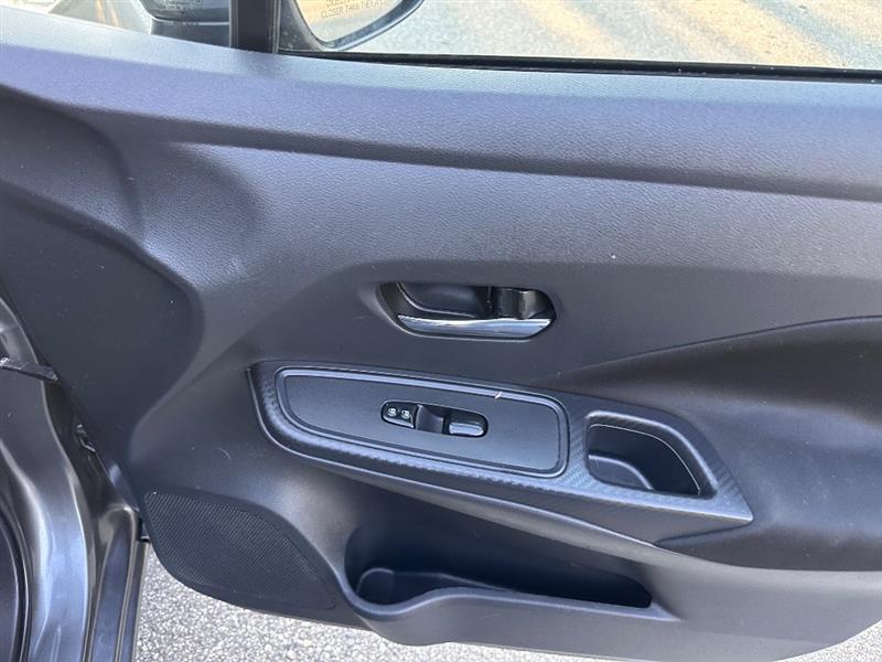Nissan Versa SV 2022