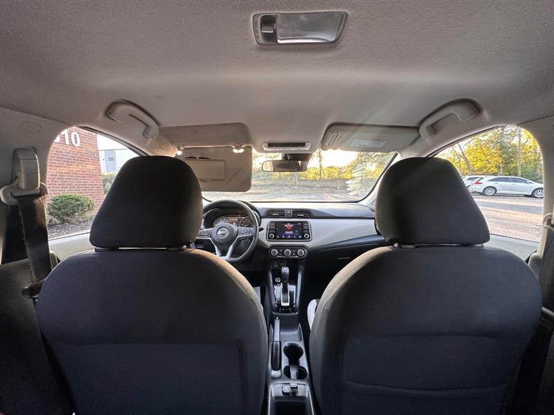 Nissan Versa SV 2022