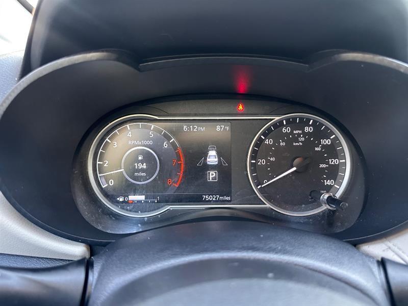 Nissan Versa SV 2022