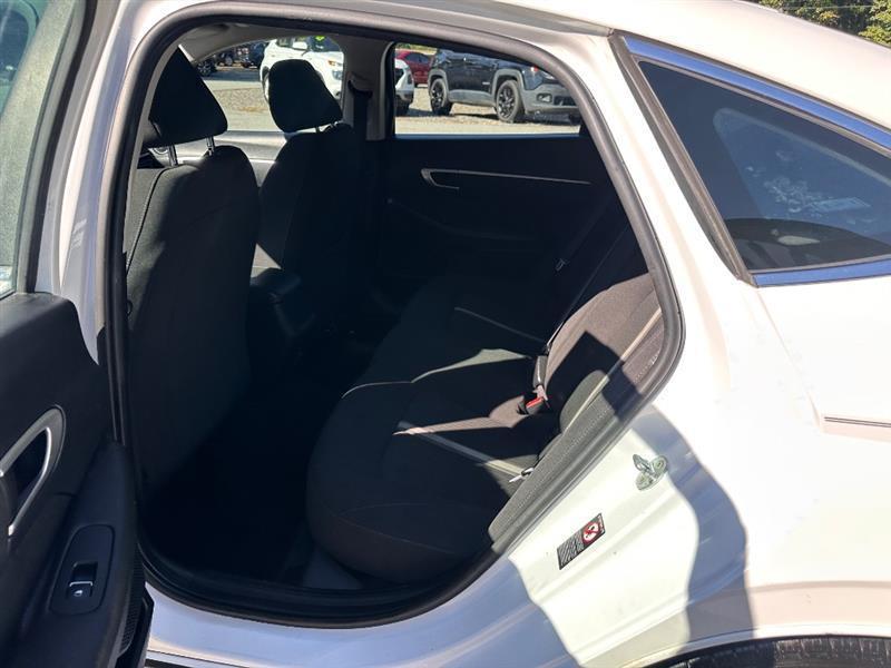 Hyundai Sonata SE 2022