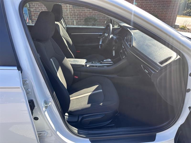 Hyundai Sonata SE 2022