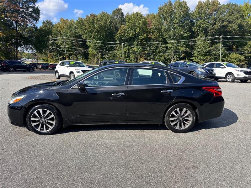 Nissan Altima 2.5 SV 2017