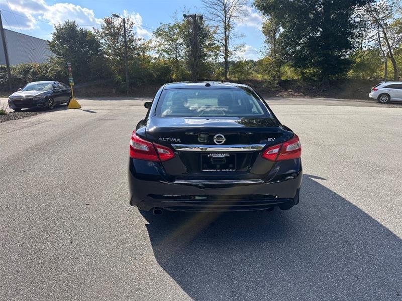 Nissan Altima 2.5 SV 2017