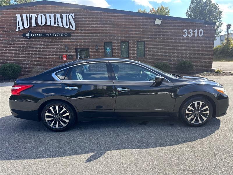 Nissan Altima 2.5 SV 2017