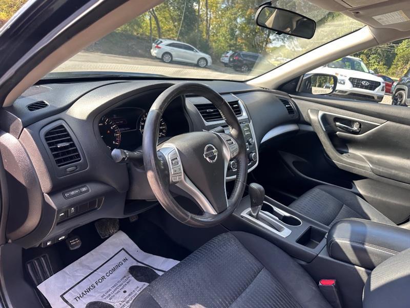 Nissan Altima 2.5 SV 2017