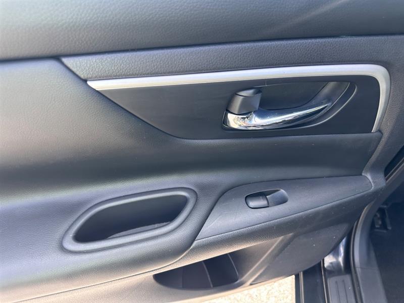Nissan Altima 2.5 SV 2017
