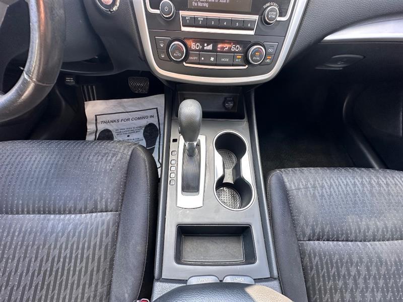 Nissan Altima 2.5 SV 2017