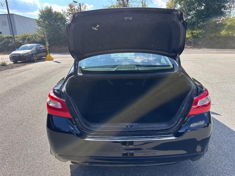 Nissan Altima 2.5 SV 2017