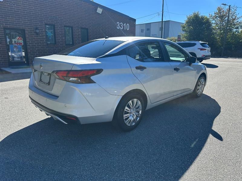 Nissan Versa S CVT 2020