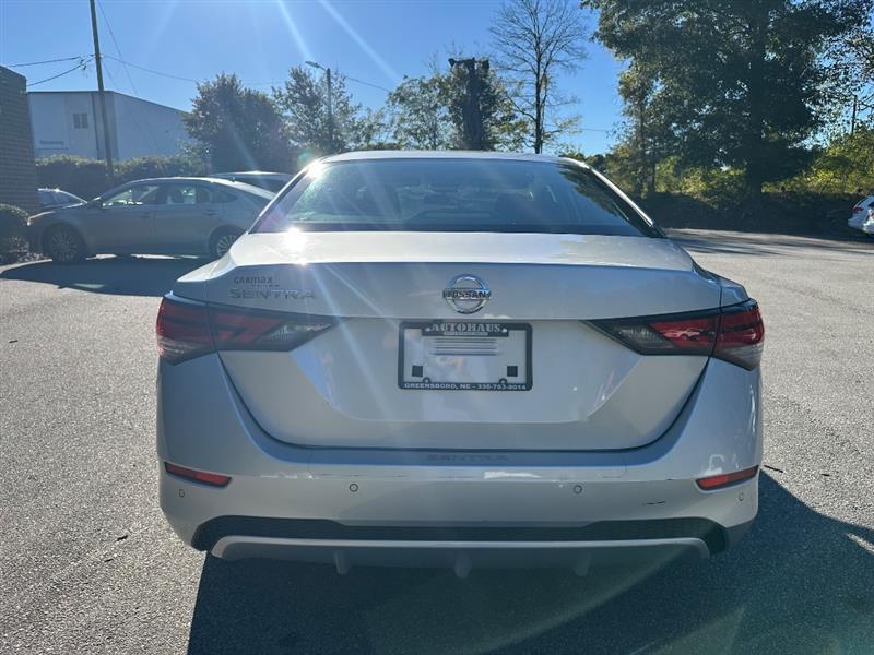 Nissan Sentra S 2021
