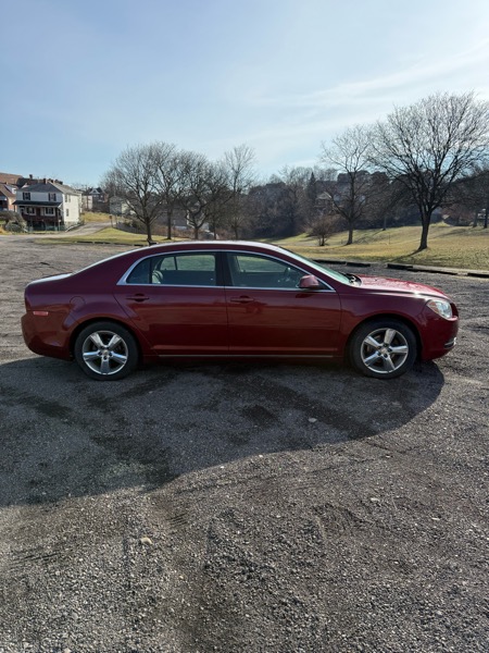 Chevrolet Malibu 1LT 2011
