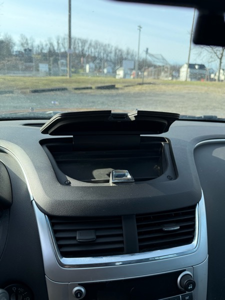 Chevrolet Malibu 1LT 2011