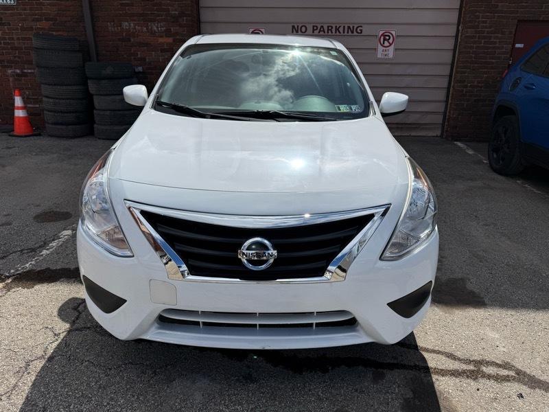 Nissan Versa 1.6 S 5M 2016