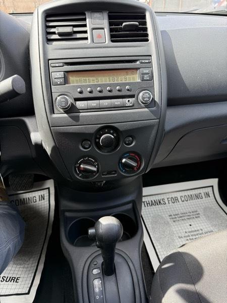 Nissan Versa 1.6 S 5M 2016