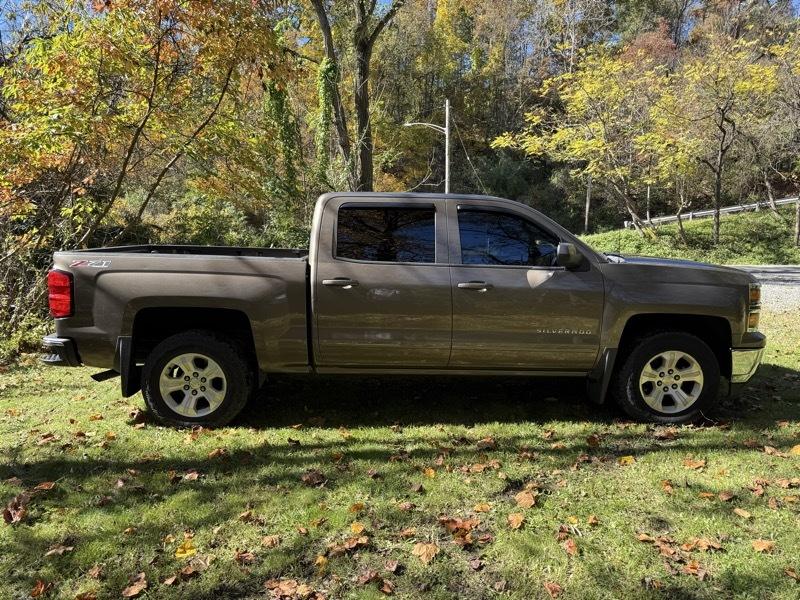 Chevrolet Silverado 1500 1LT Crew Cab 4WD 2015