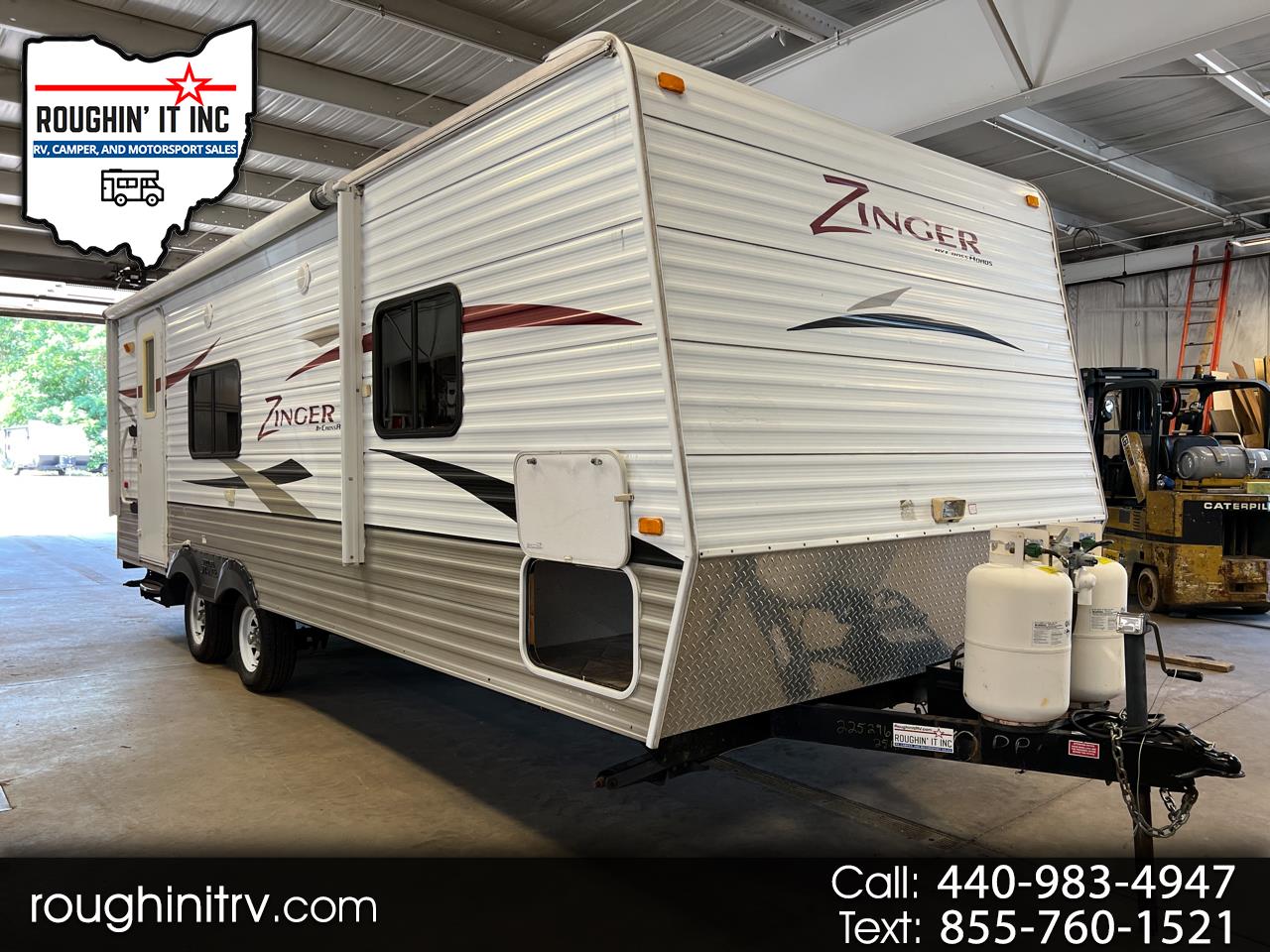 Used 2011 CrossRoads RV Zinger 25 rk for Sale in Madison OH 44057